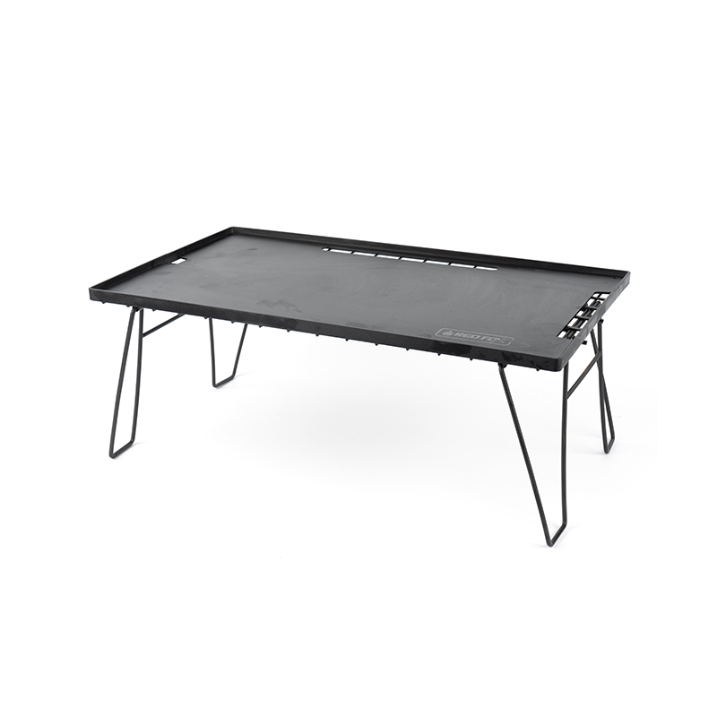 Tavolo pieghevole in plastica per uso interno ed esterno