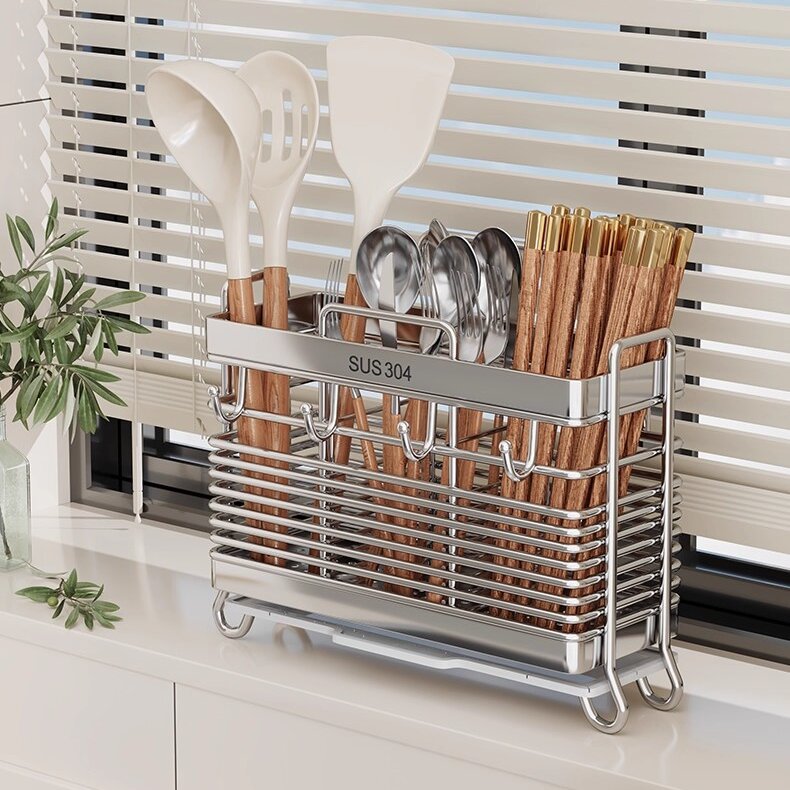 Perché scegliere il portautensili a tre cornici rispetto ad altri?​